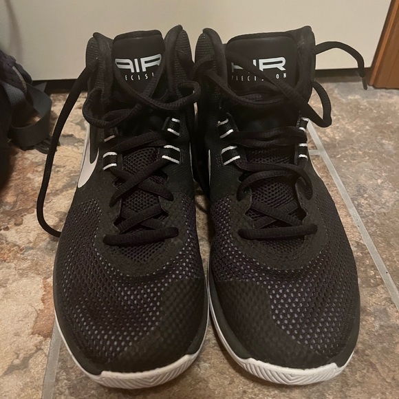 Nike Air Precision Women’s Basketball Shoes (size 8) - Picture 6 of 6